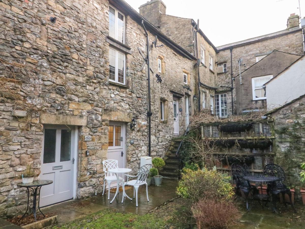 Courtyard Cottage Къркби Лонсдейл Екстериор снимка
